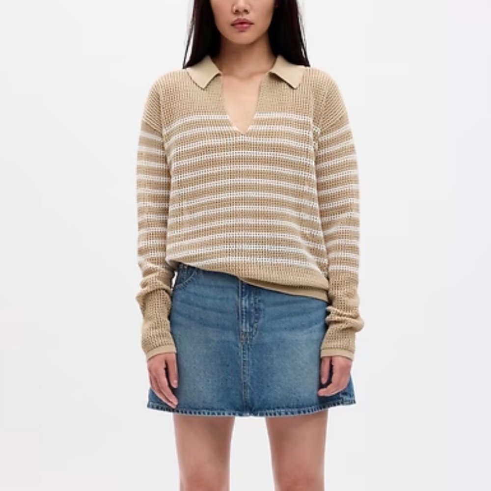 < Gap Tan/White Striped Crochet Collared Sweater >